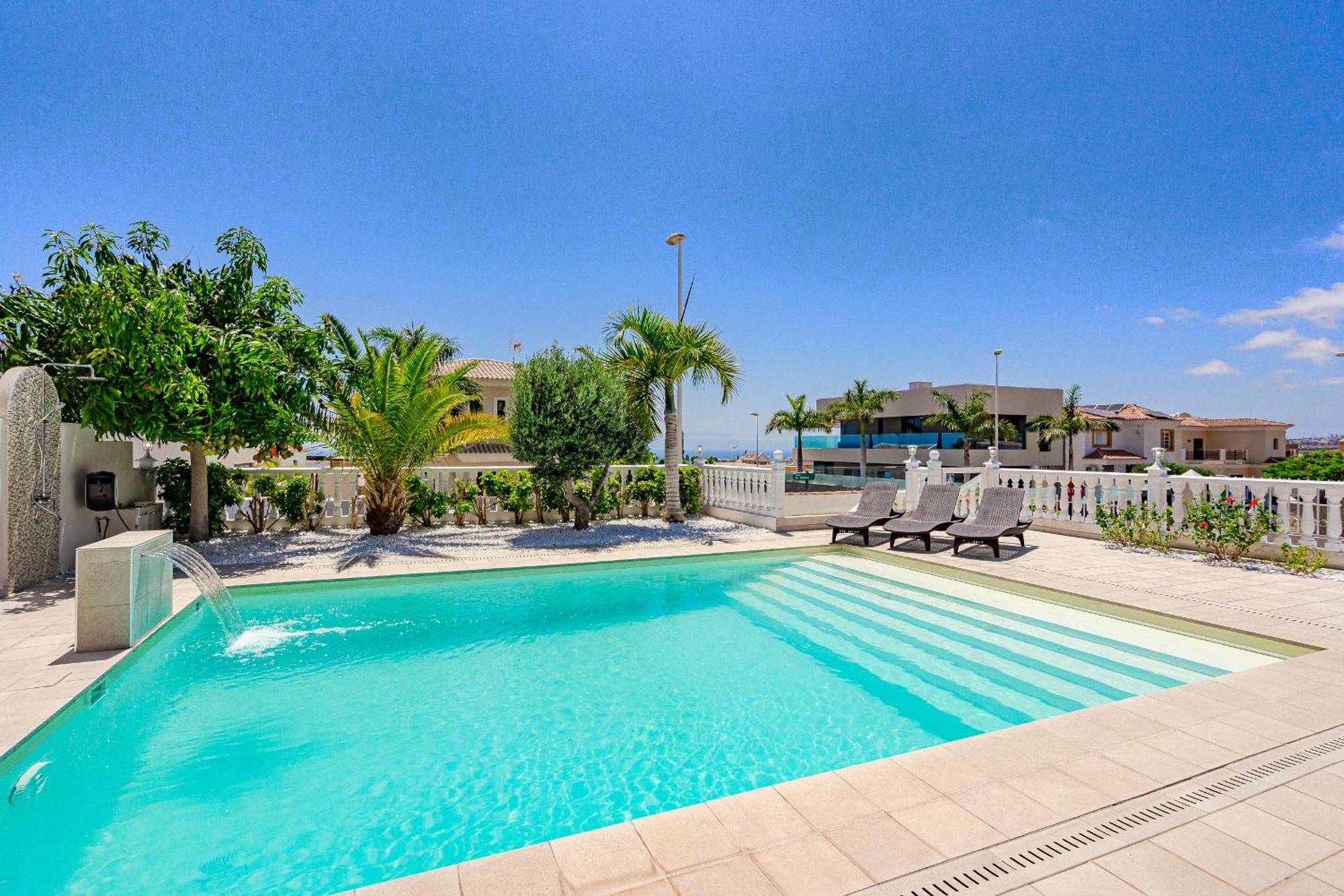 Villa Sabina - 6 Bedroom House Costa Adeje Dış mekan fotoğraf