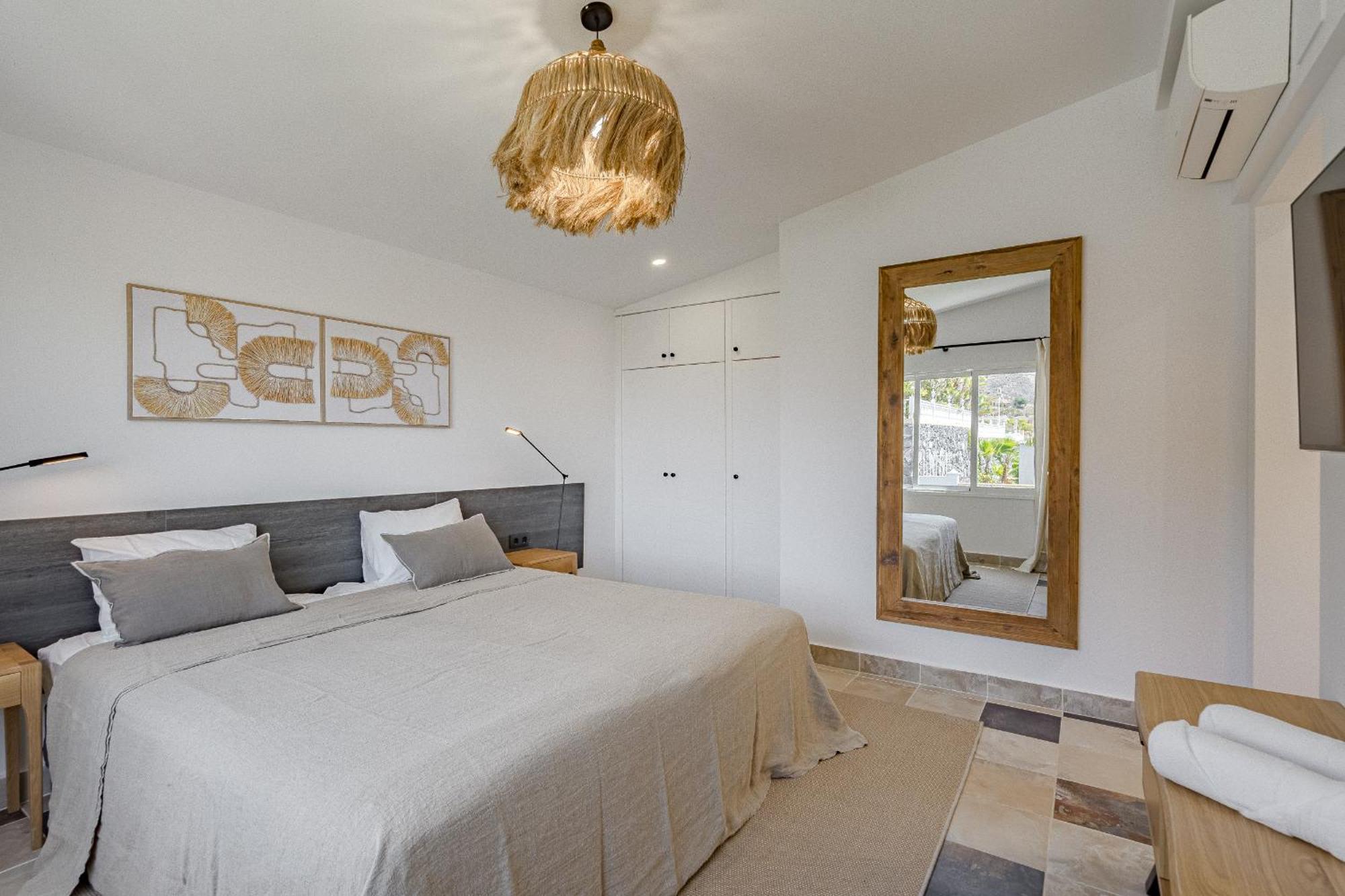 Villa Sabina - 6 Bedroom House Costa Adeje Dış mekan fotoğraf