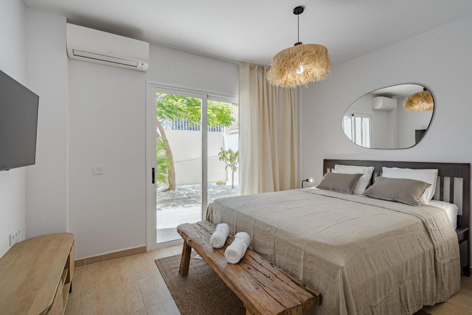 Villa Sabina - 6 Bedroom House Costa Adeje Dış mekan fotoğraf